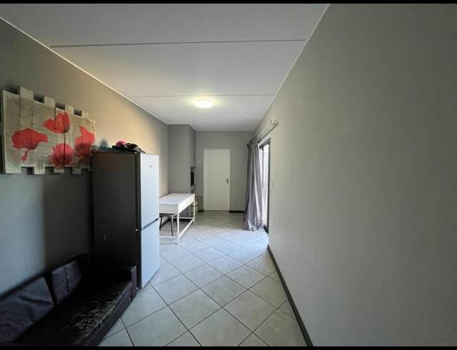 2 BEDROOM PROPERTY TO RENT IN BRENTWOOD PARK